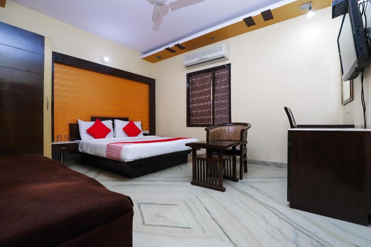 O J P Near Patel Nagar Metro Station 3* New Delhi