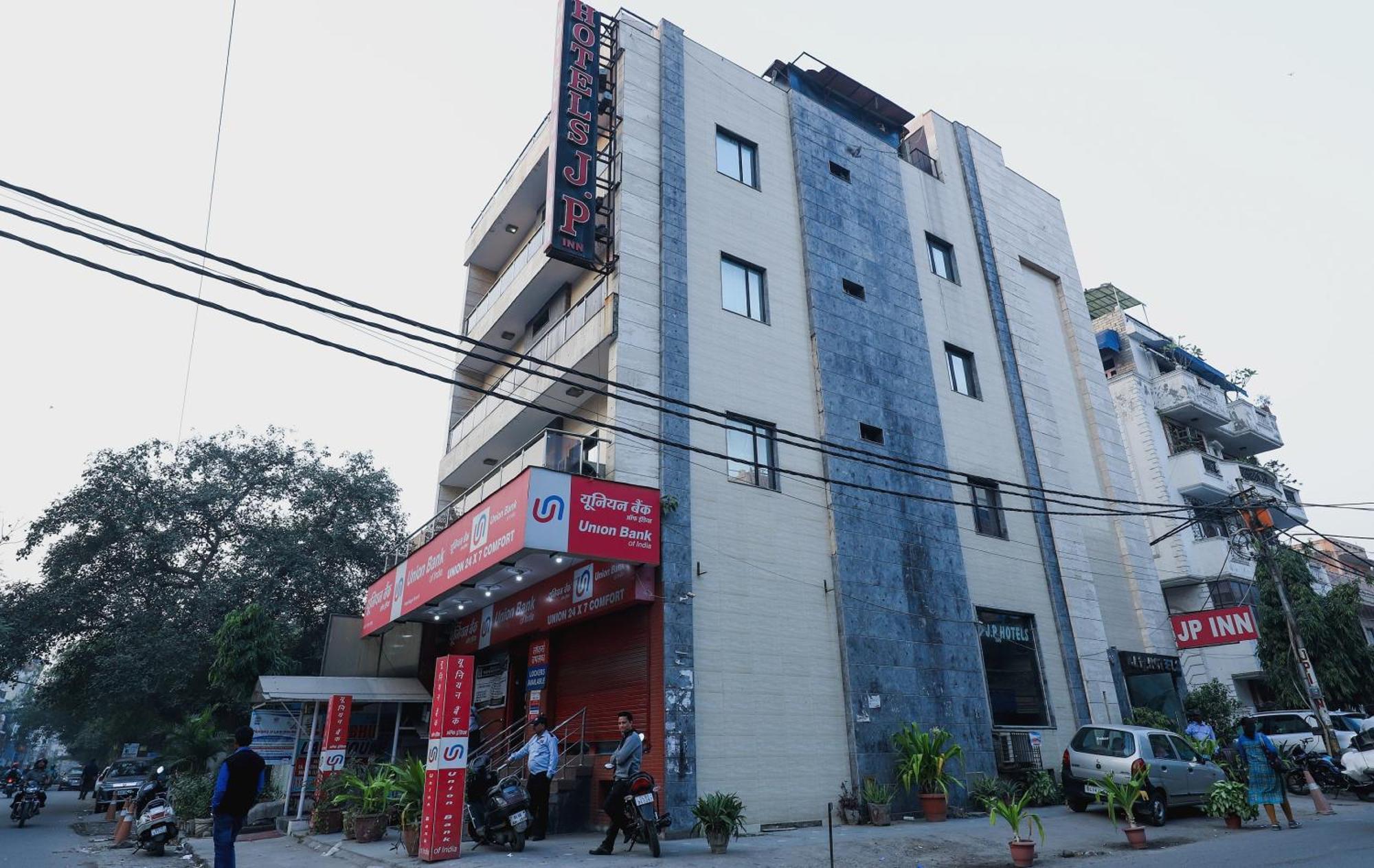 Hotel O J P Near Patel Nagar Metro Station 3*