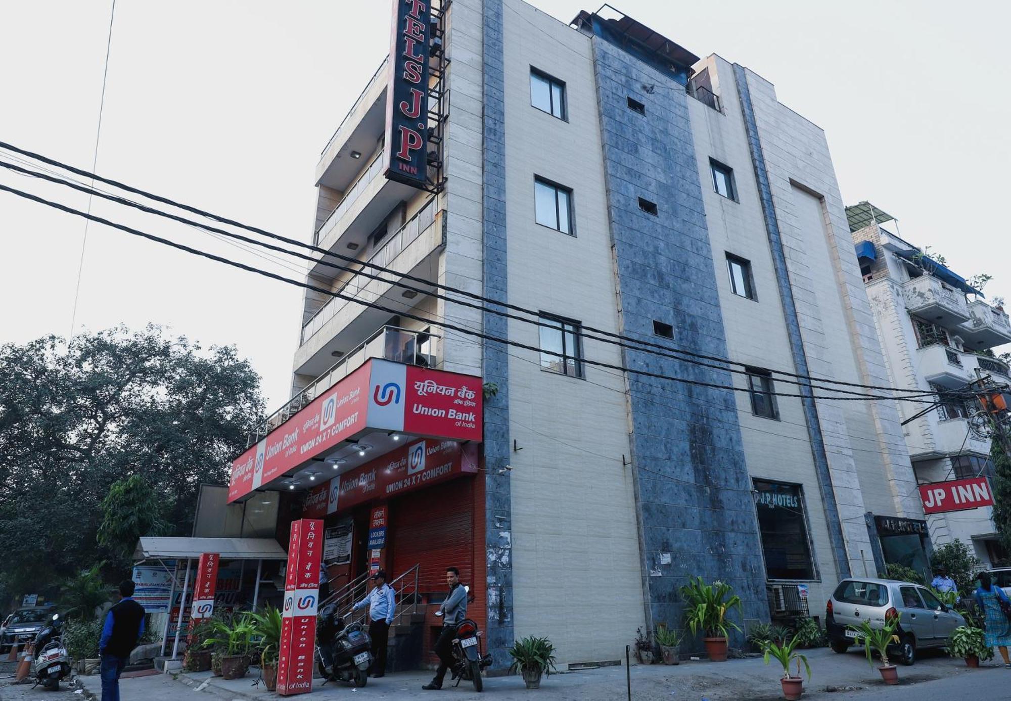 Hotel O J P Near Patel Nagar Metro Station 3*